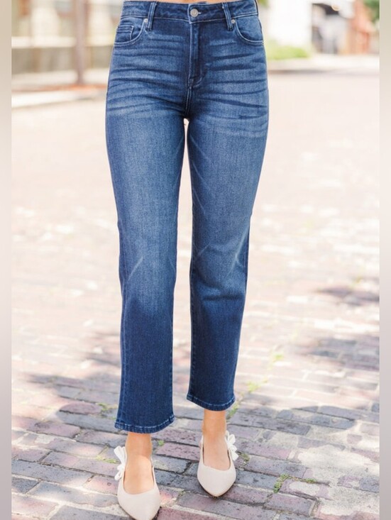 Hidden Jeans Denim - Hidden High Rise Tracey Straight Jean in Medium Blue Wash Women's Size 26
